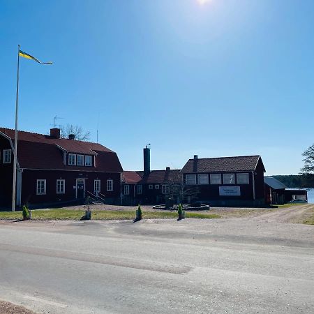 Trehoerna Waerdhus & Vandrarhem Trehorna Exterior foto